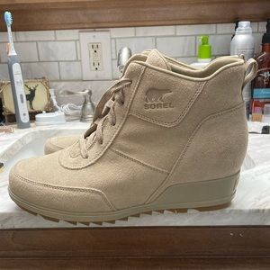 Sorel Evie Sport Lace Bootie